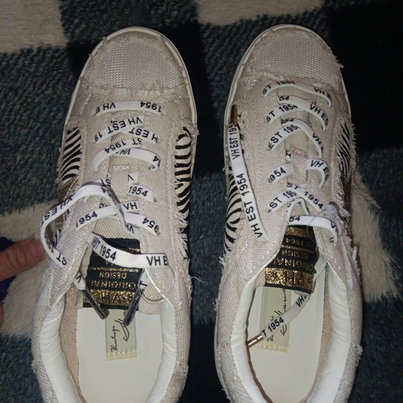 VINTAGE HAVANA Wow 3 leopard print lace up sneaker 🆕 - Picture 9 of 13